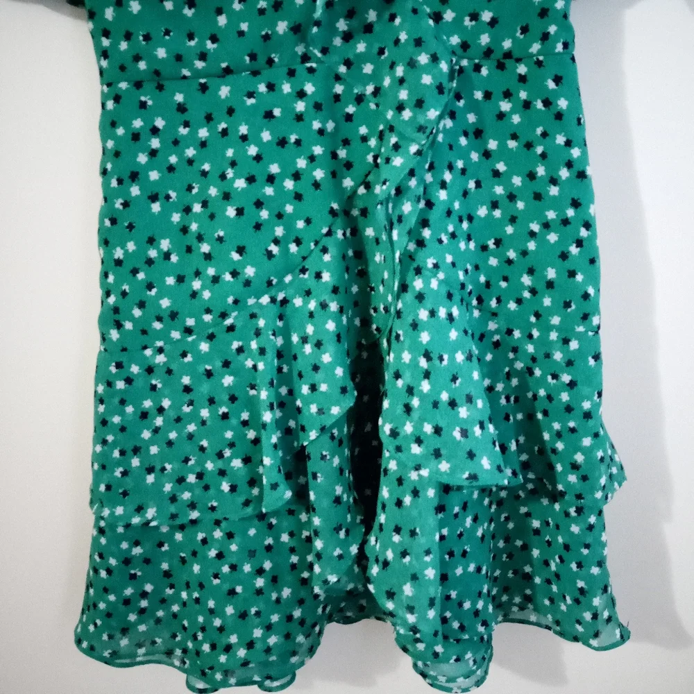 C/MEO COLLECTIVE Loyalties Ditzy Print Green Mini Dress Size S. - Picture 8 of 16